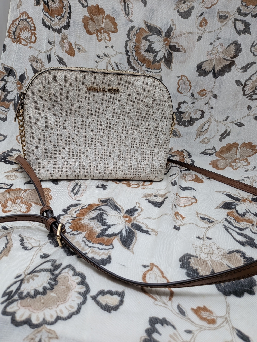 Michael Kors Jet Set Signature Beige Crossbody Bag